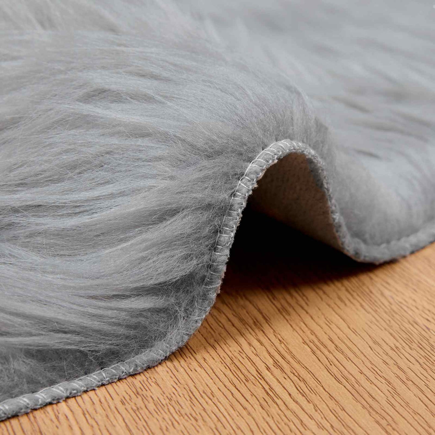 Teppich aus Kunstschaffell TAFALLA Grau 60 x 90 cm Polyester