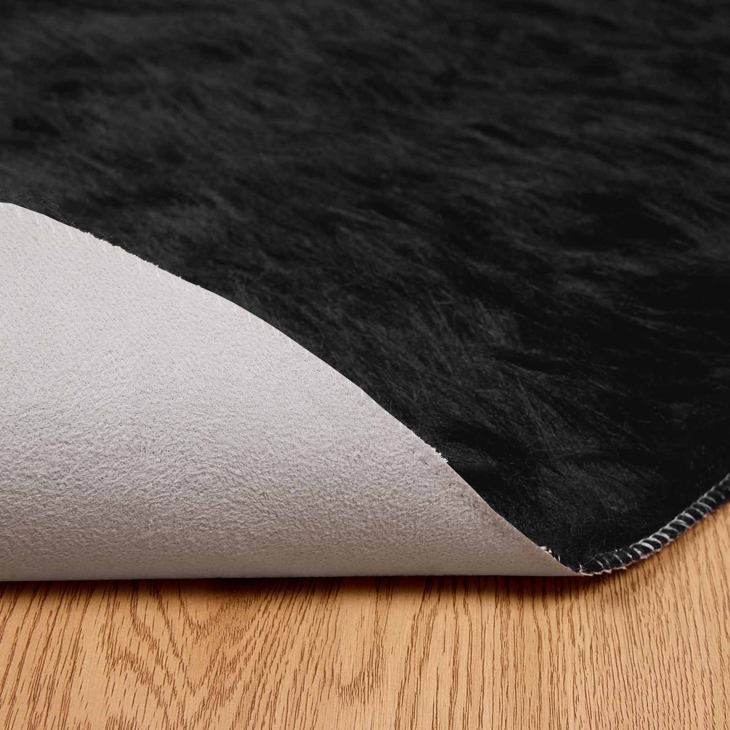 Teppich aus Kunstschaffell TAFALLA Schwarz Ø 120 cm Polyester