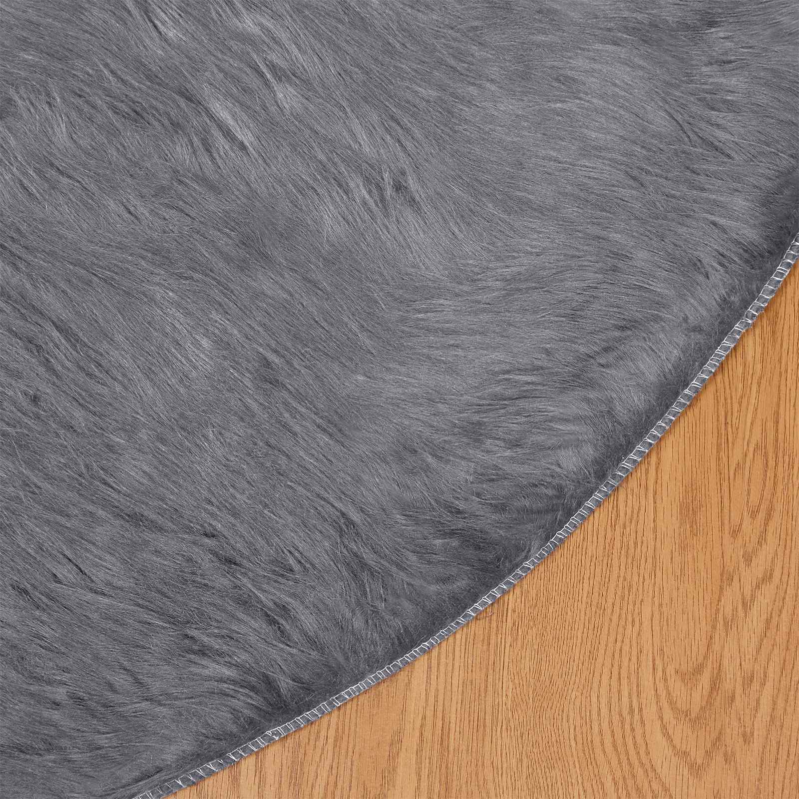 Teppich aus Kunstschaffell TAFALLA Anthrazit Ø 160 cm Polyester