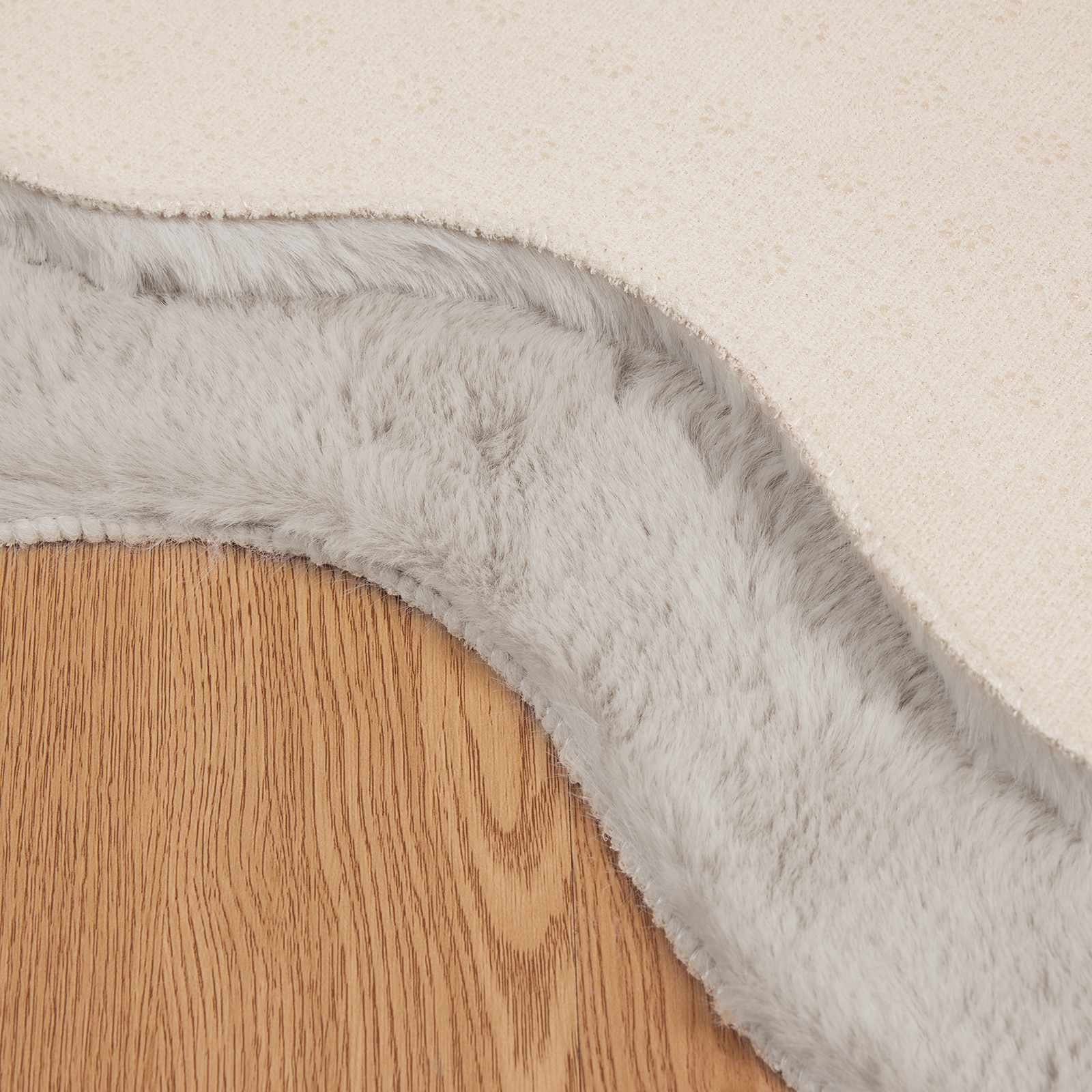Rutschfester Teppich aus Kunstkaninchenfell OLITE Beige