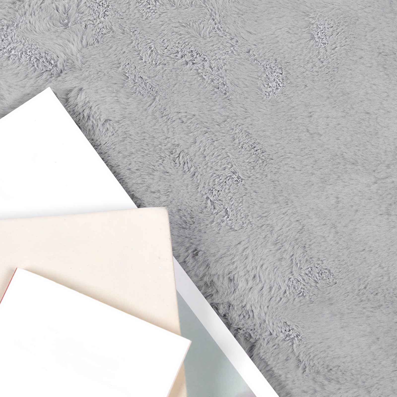 Rutschfester Teppich aus Kunstkaninchenfell OLITE Grau Ø 120 cm
