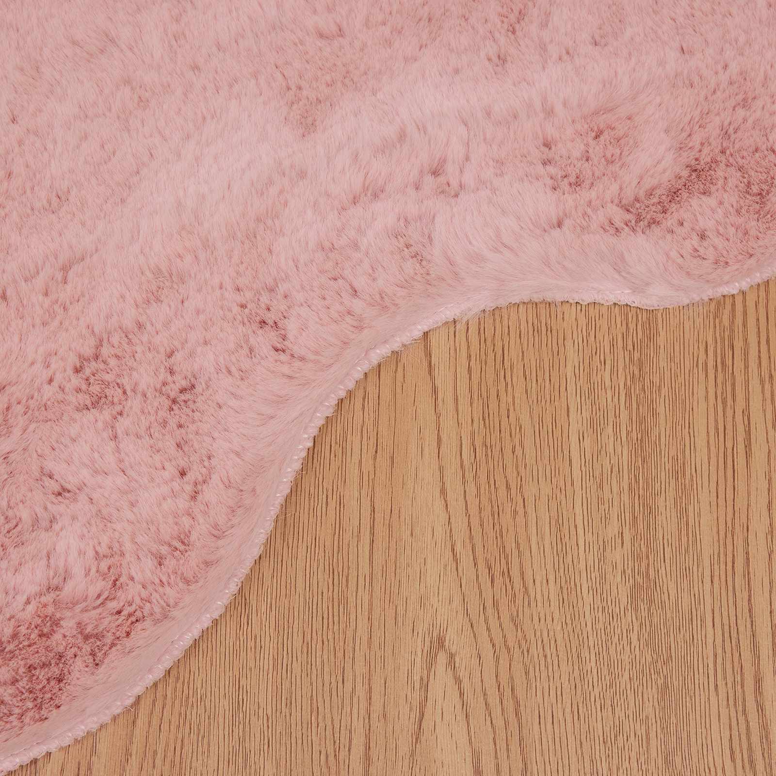 Rutschfester Teppich aus Kunstkaninchenfell OLITE Rosa