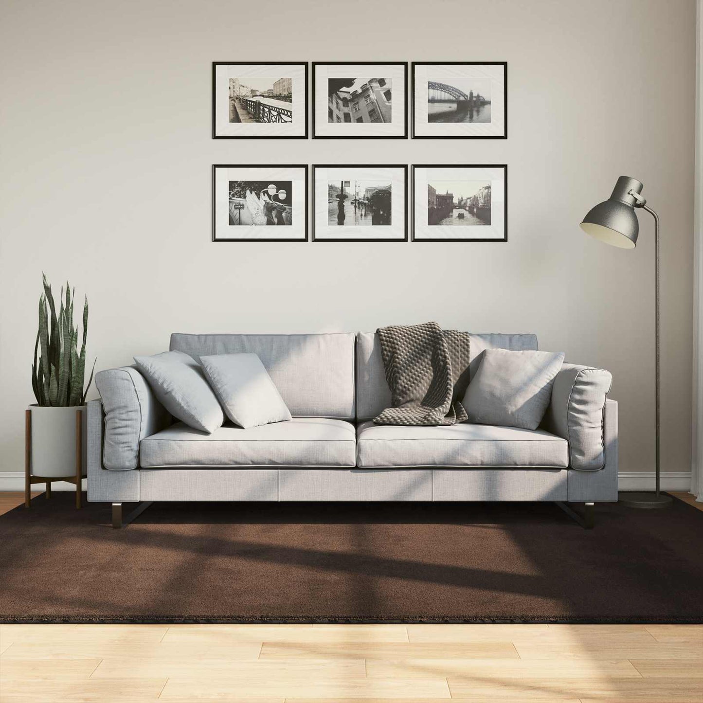 Mittlerer Flor weicher und waschbarer Teppich HUARTE Braun