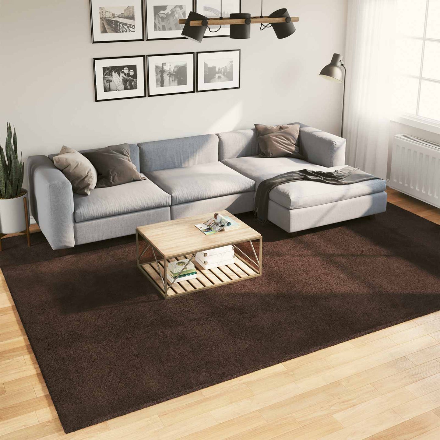 Mittlerer Flor weicher und waschbarer Teppich HUARTE Braun