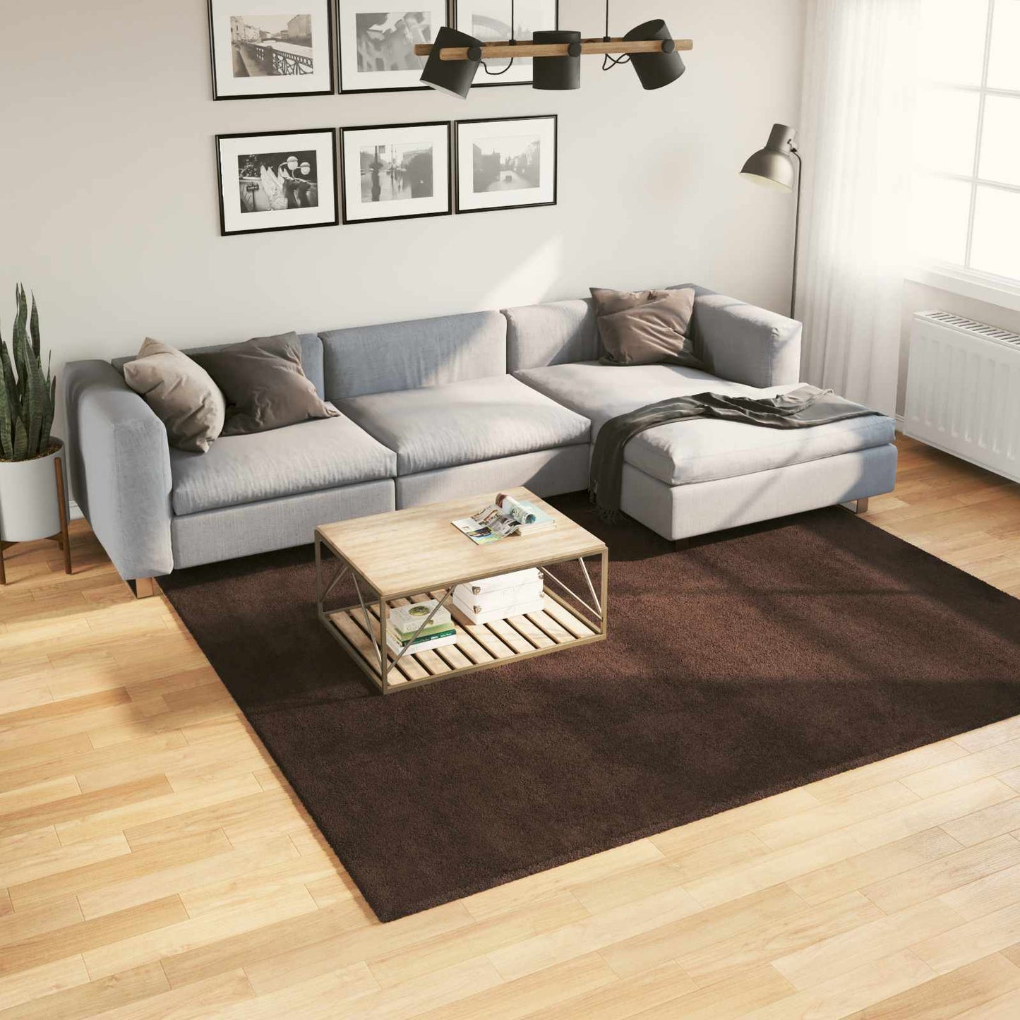 Mittlerer Flor weicher und waschbarer Teppich HUARTE Braun
