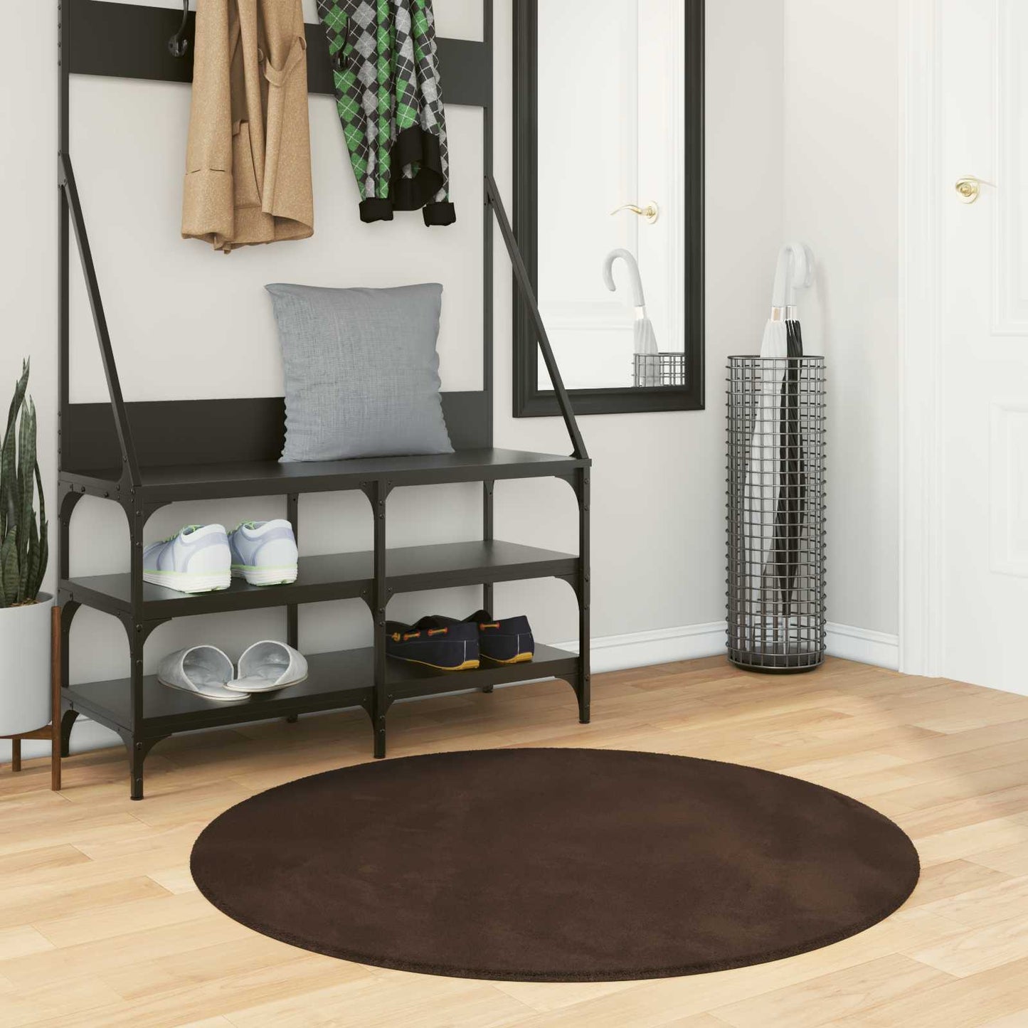 Mittlerer Flor weicher und waschbarer Teppich HUARTE Braun