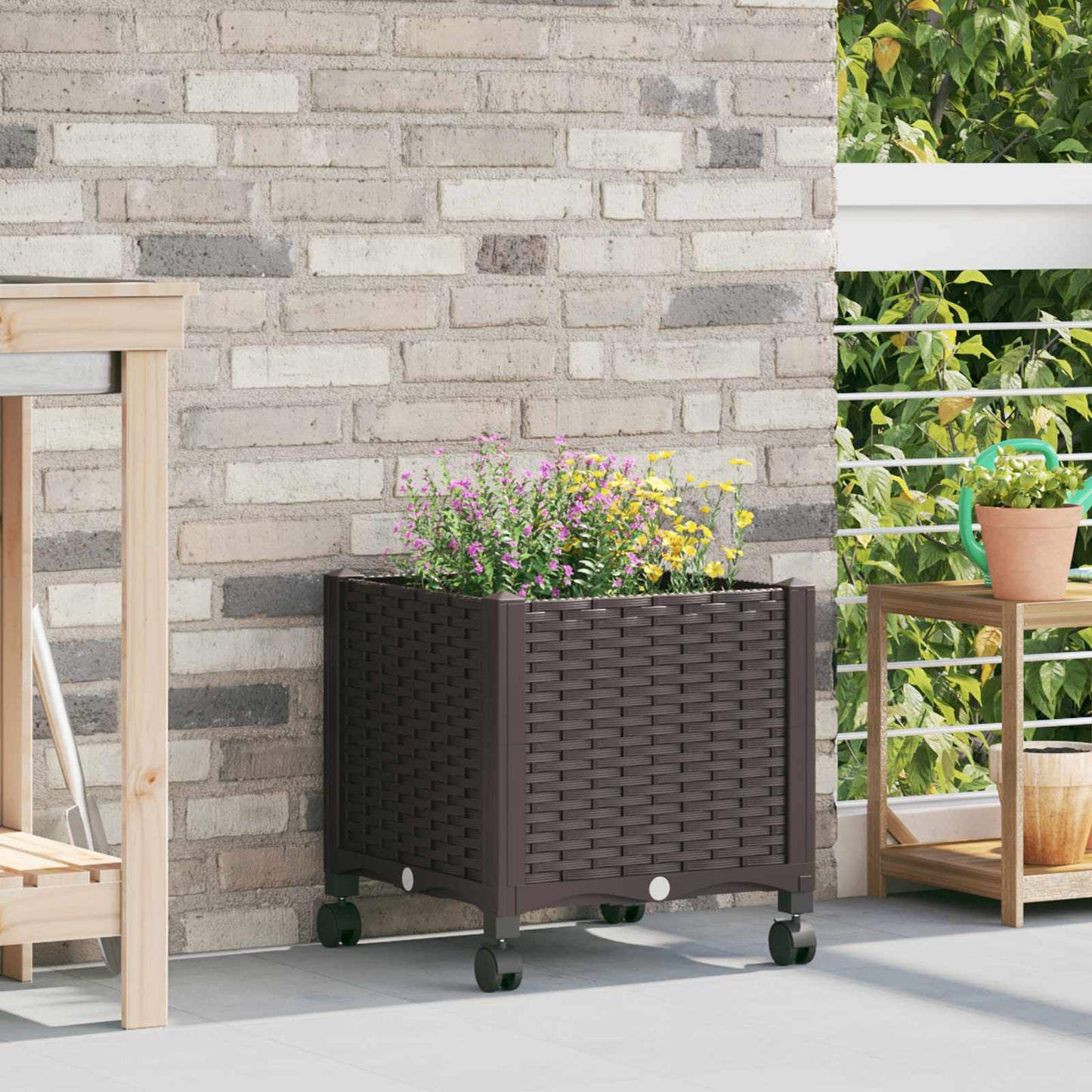 Gartenpflanzer mit Rädern Braun 40 x 40 x 44 cm PP