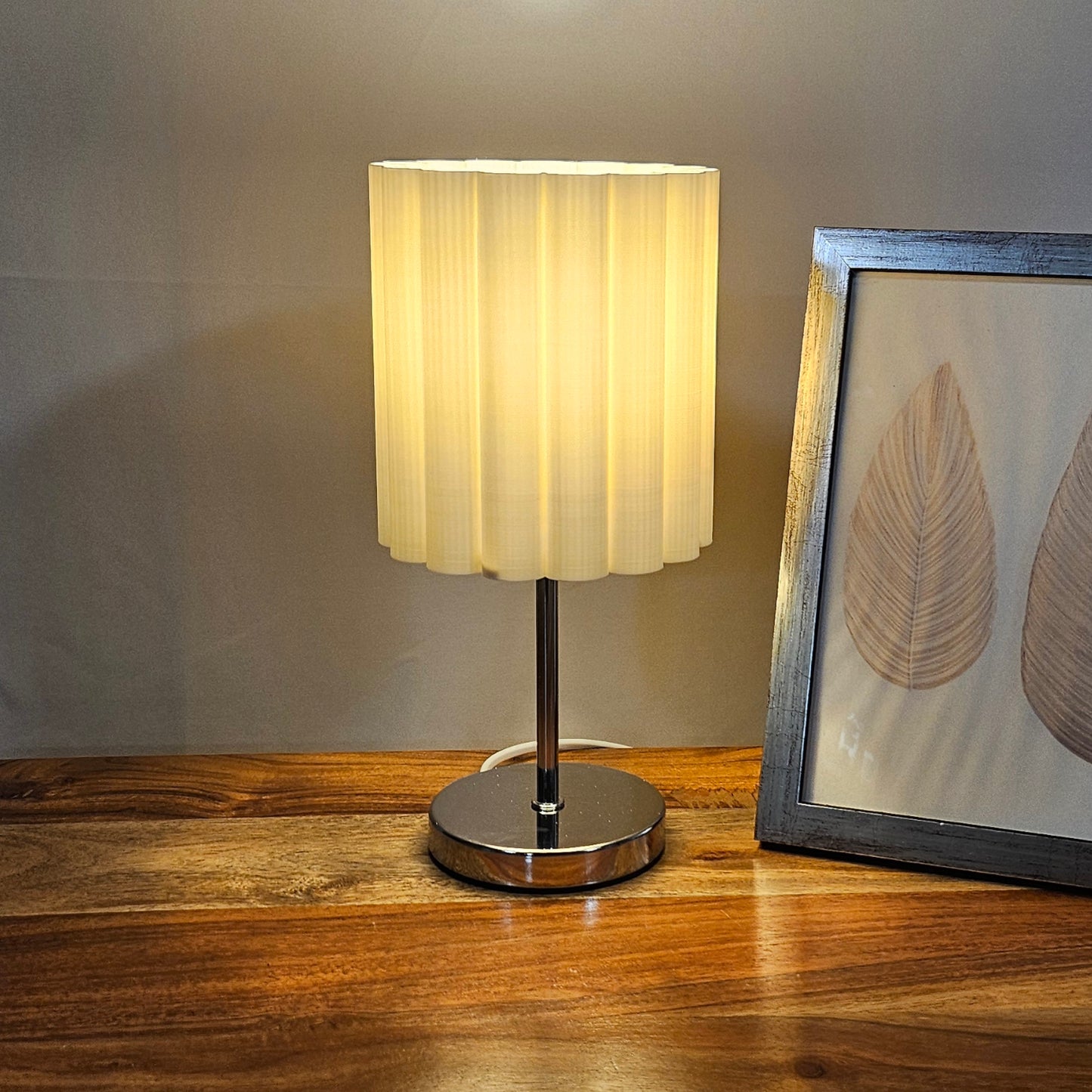 Design Tischlampe RILLE mit 3D-gedrucktem Schirm