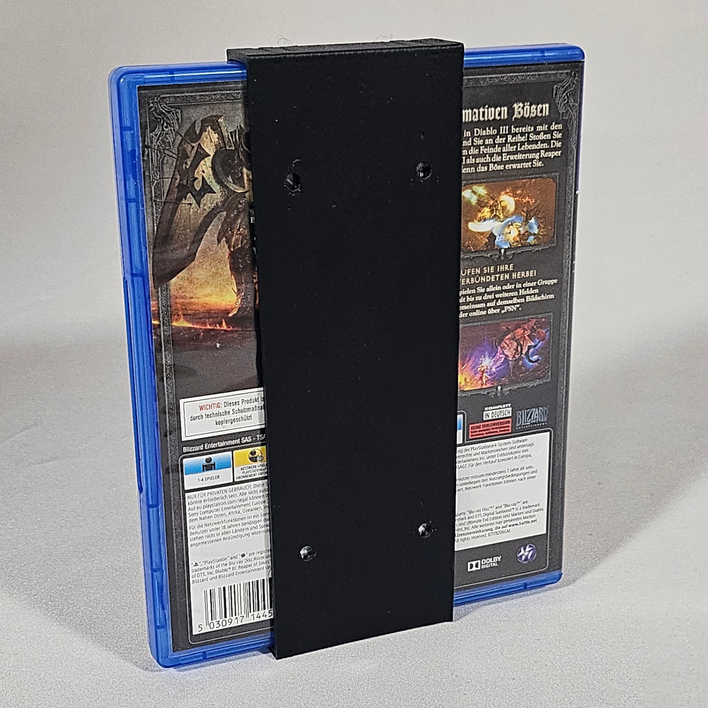 Gedrucktes Beispiel des PS4-Spielhüllen-Wandhalters mit eingesetztem Spiel – Rückansicht