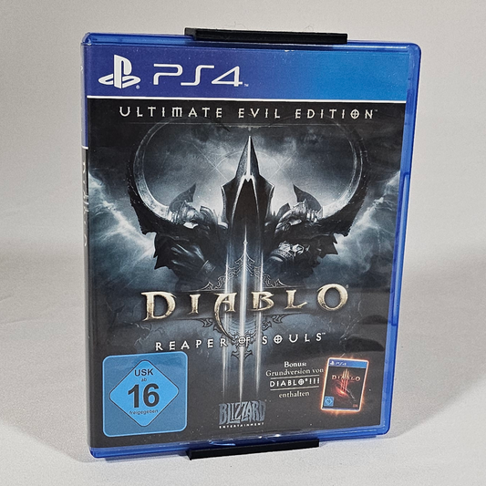 Gedrucktes Beispiel des PS4-Spielhüllen-Wandhalters mit eingesetztem Spiel – Vorderansicht